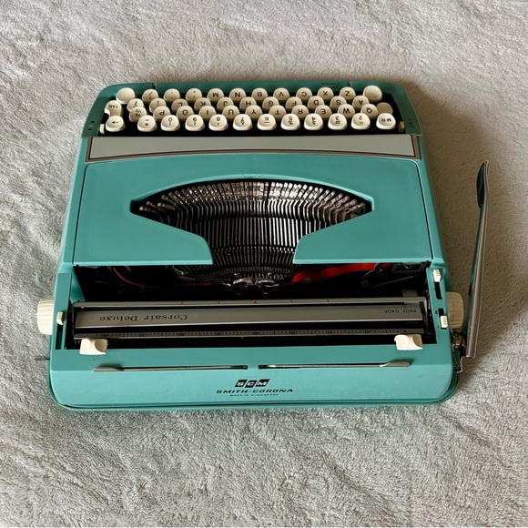 VINTAGE SMITH-CORONA CORSAIR DELUXE PORTABLE TYPEWRITER - Picture 6 of 14